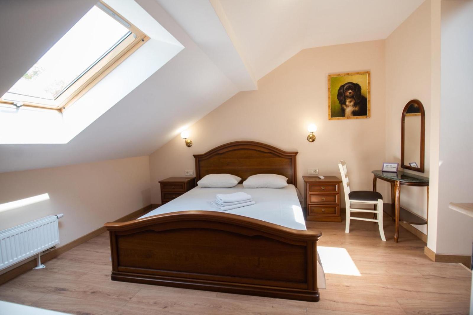 Apartament - Lesi Ukrainky 18  Lviv Bagian luar foto