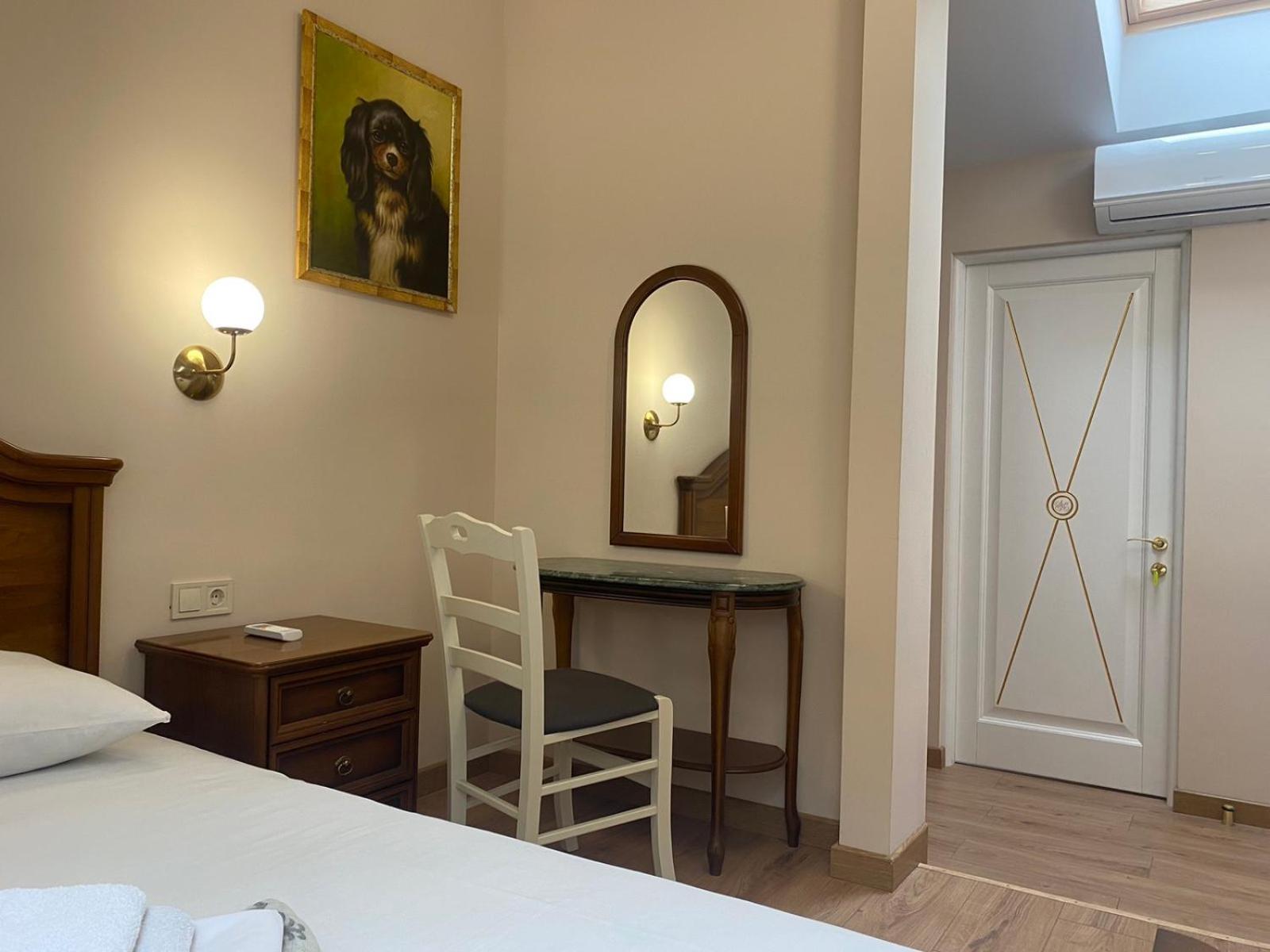 Apartament - Lesi Ukrainky 18  Lviv Ruang foto