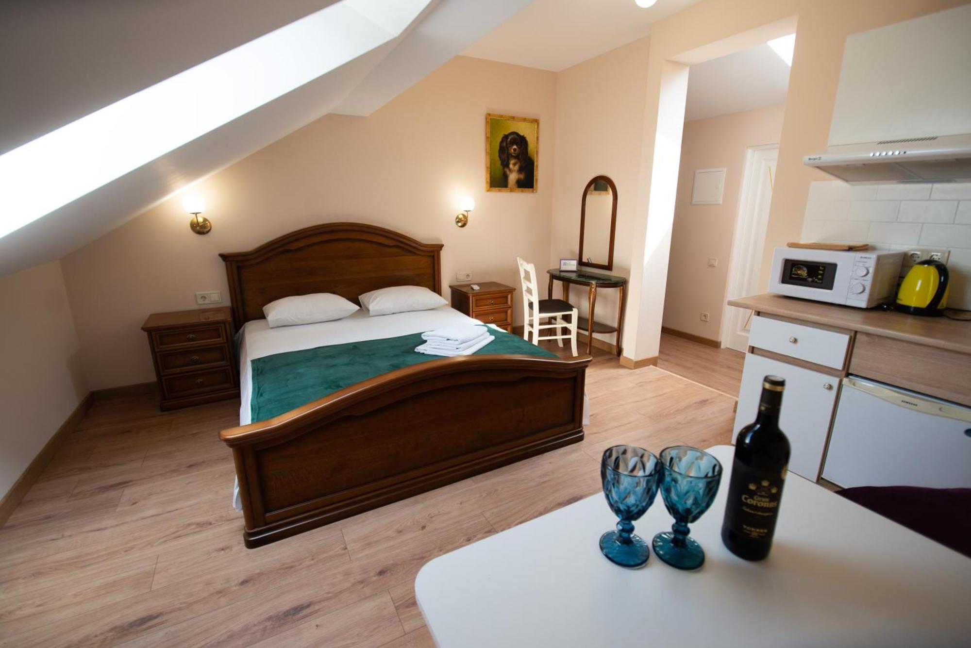 Apartament - Lesi Ukrainky 18  Lviv Ruang foto