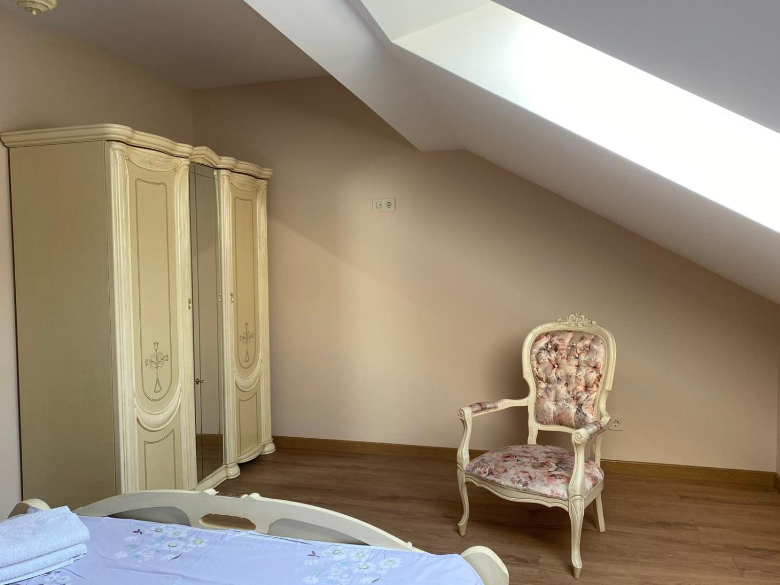 Apartament - Lesi Ukrainky 18  Lviv Bagian luar foto
